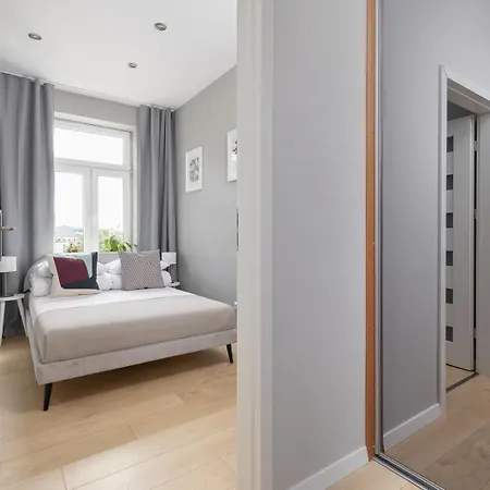 Apartmán 3-bedroom - Old Town- Blich 9 *