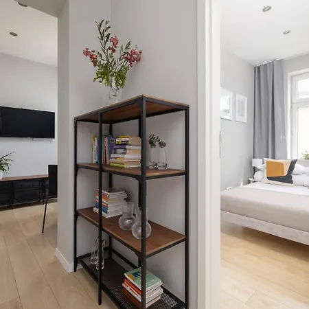 Alabaster Mist 3Br For 6 - Lift - Near Old Town شقة كراكوفيا
